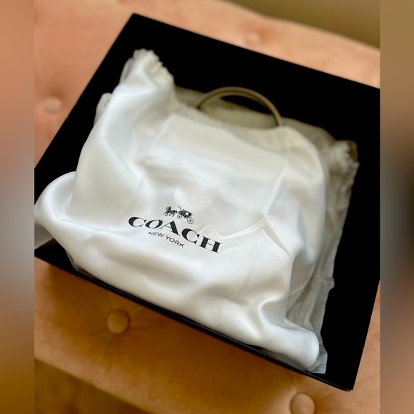 Coach Tabby Top Handle 20 - Picture 2 of 13